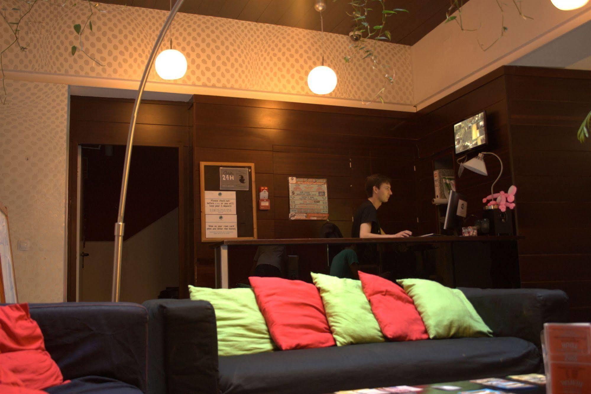 Joy Setas Coworking Hostel Sevilla Kültér fotó
